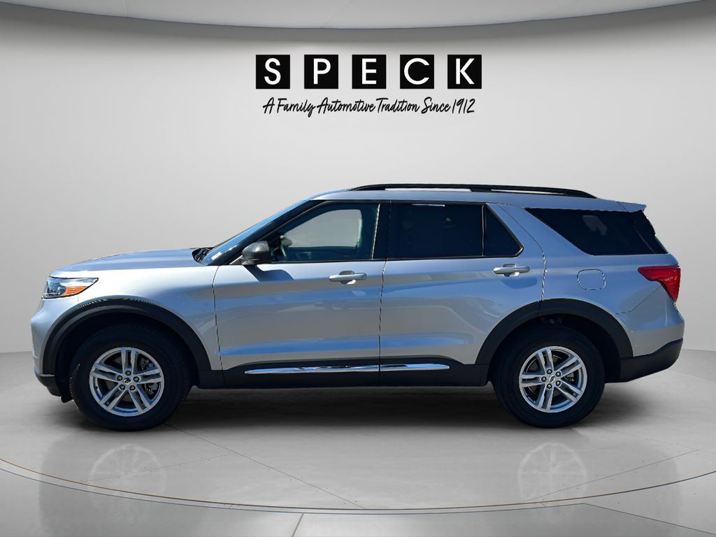 2022 Ford Explorer — side profile view