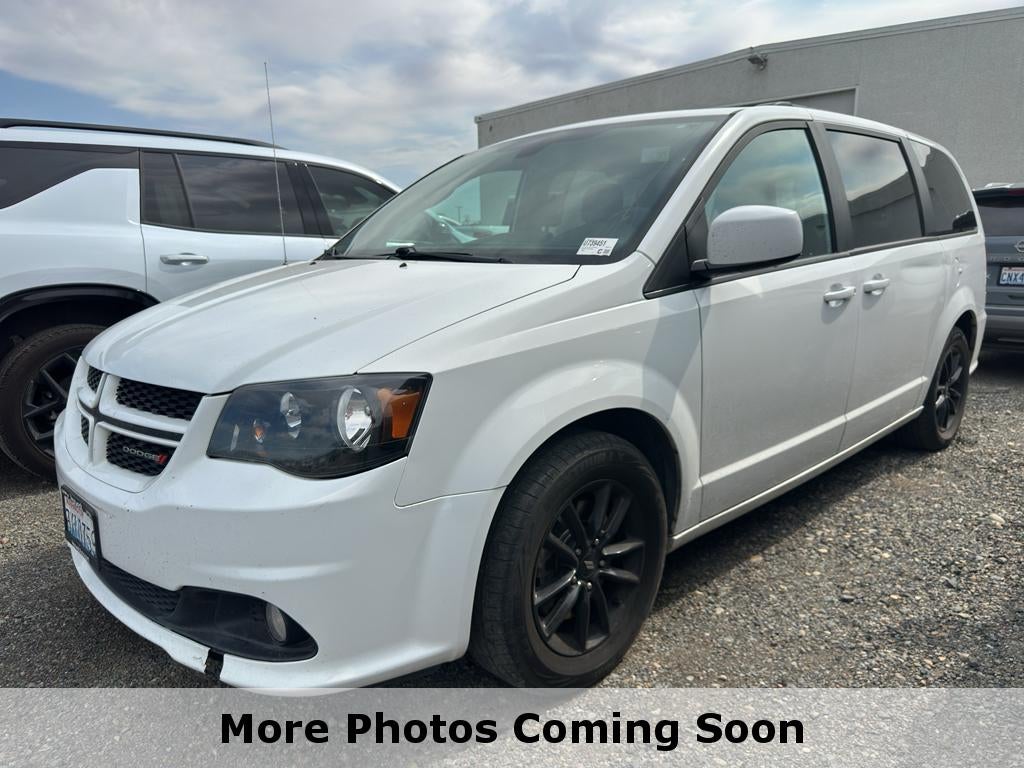 2019 Dodge Grand Caravan GT in White Knuckle Clearcoat — front three-quarter view